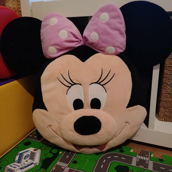 Minnie Mouse PIllow - Picture 1 of 1